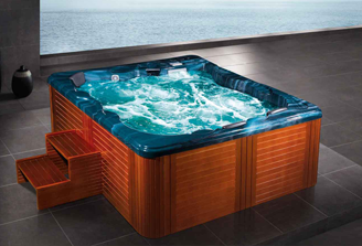 Piscina Idromassaggio - PISCINE SICILIA e SPA Piscina Idromassaggio - PISCINE SICILIA e SPA